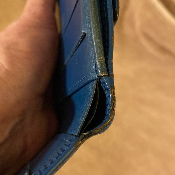 Louis Vuitton Unisex Bifold Wallet - Picture 7 of 10